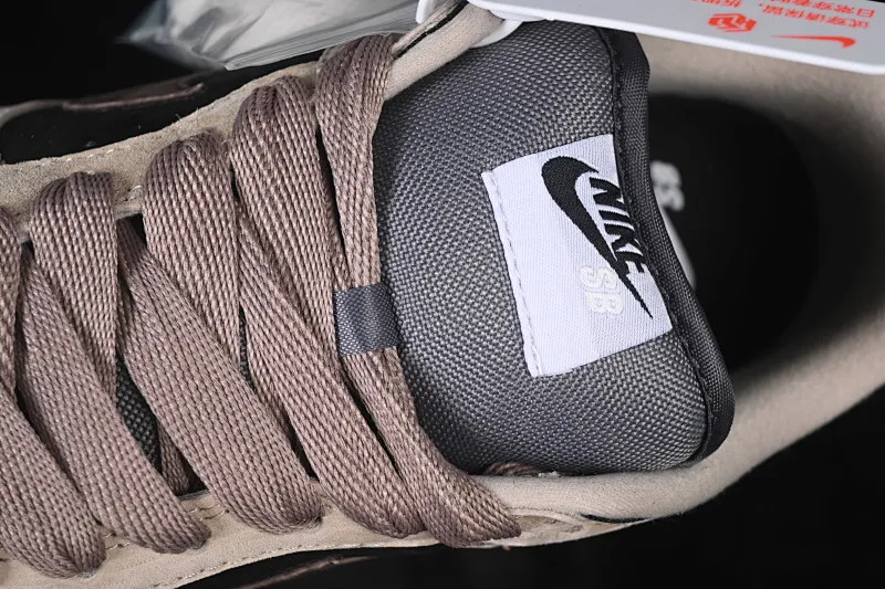 All Categories Nk SB Dunk Series Nk SB Dunk Low Low-top sneakers Nike SB Dunk Low Khaki black and gray hook Low-top casual sneakers HJ0367-200